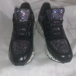 Steve Madden Boomer Glitter Sneakers sz (7.5) Womens EXCELLENT CONDITION!